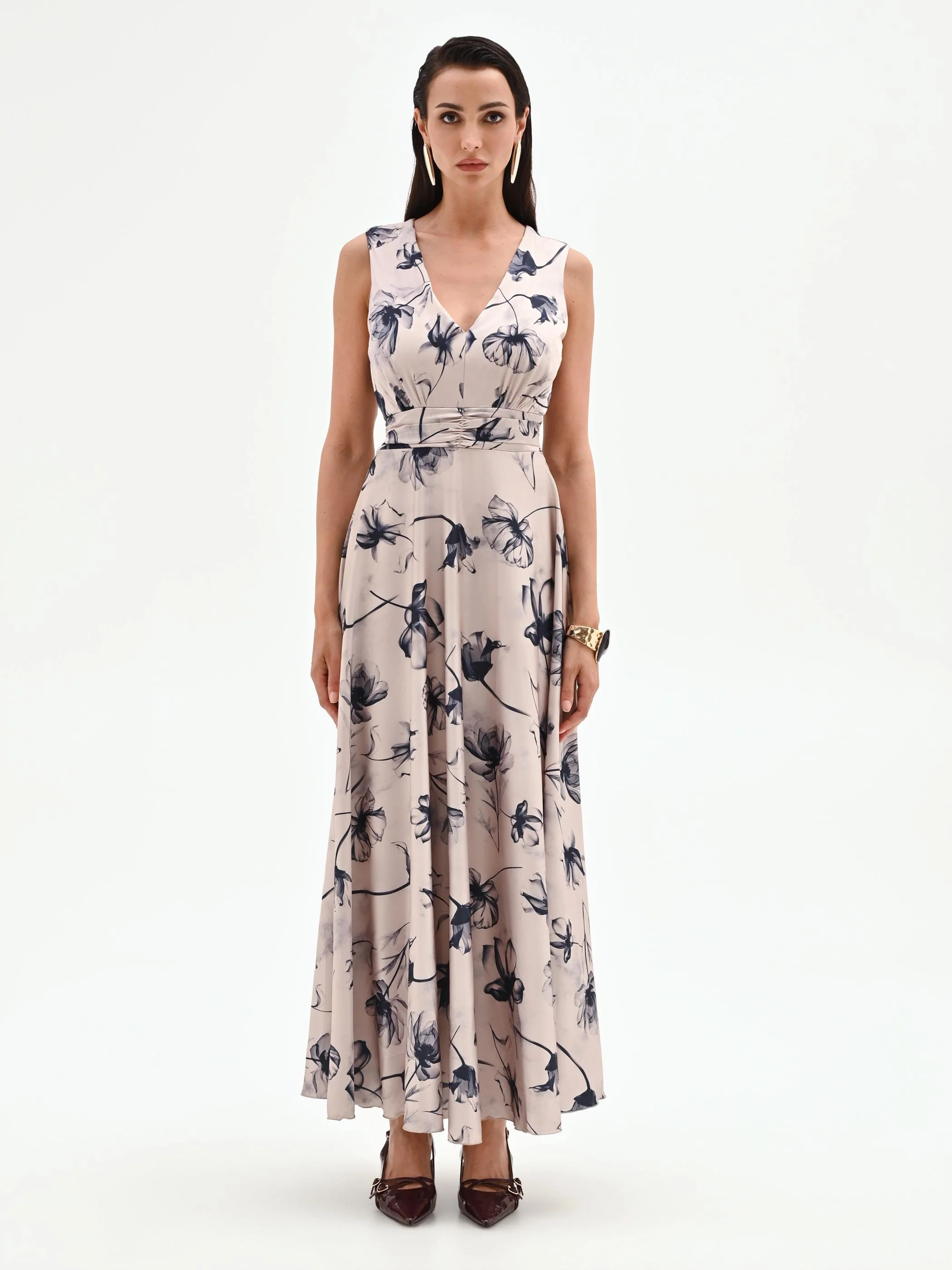 Abito lungo blu navy con stampa floreale