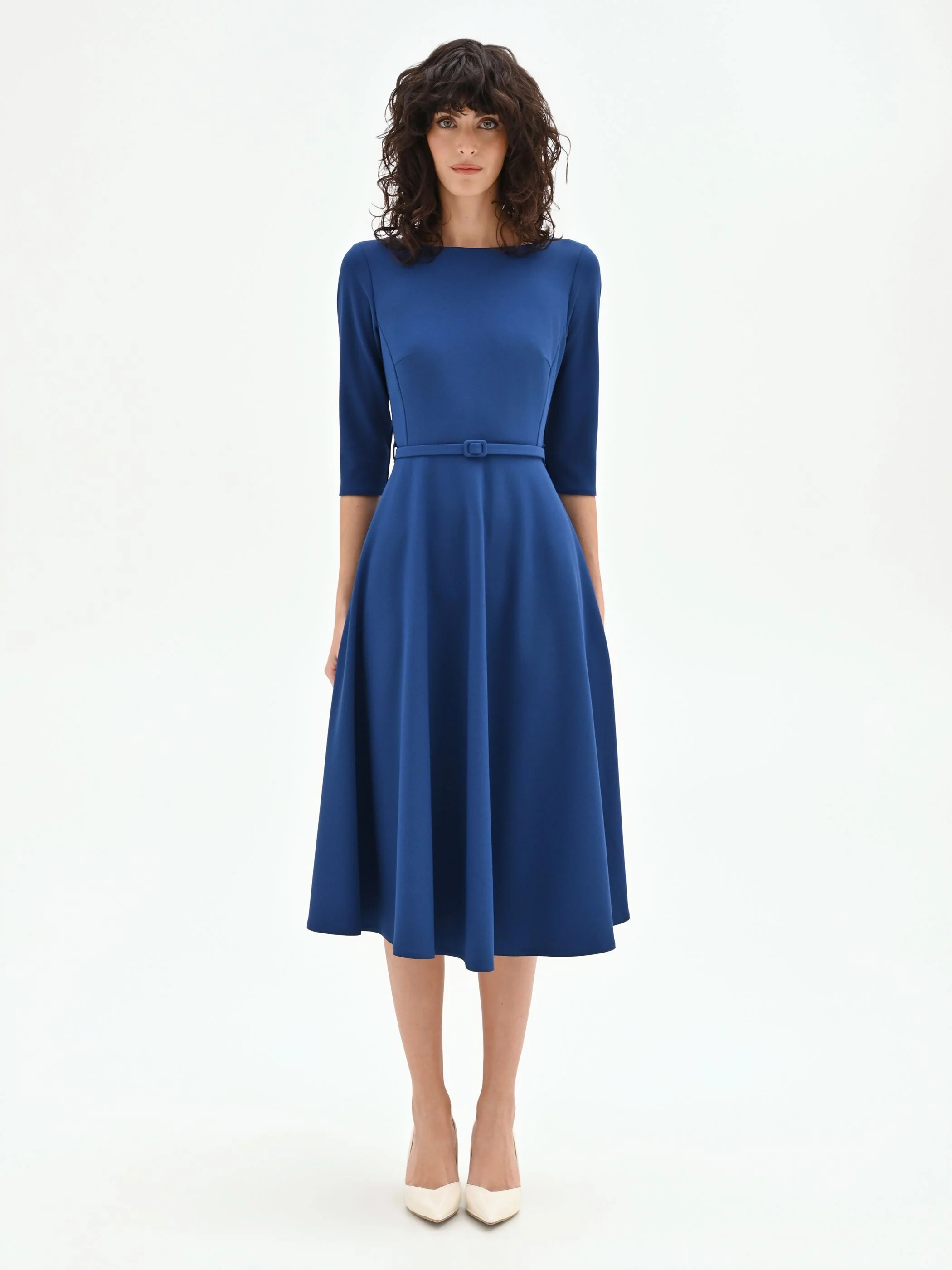 Abito midi blu brillante con cintura in vita