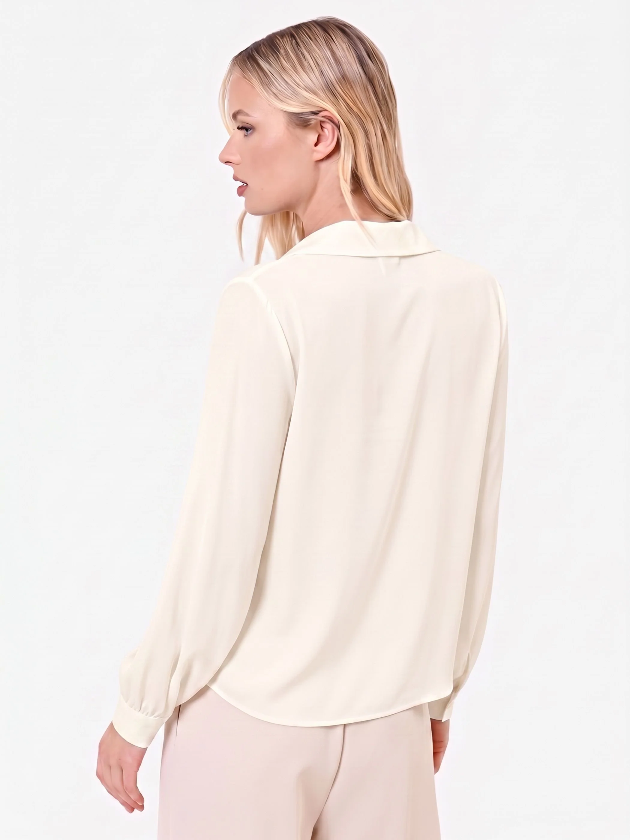 Blusa bianca con incrocio in raso - Image 2