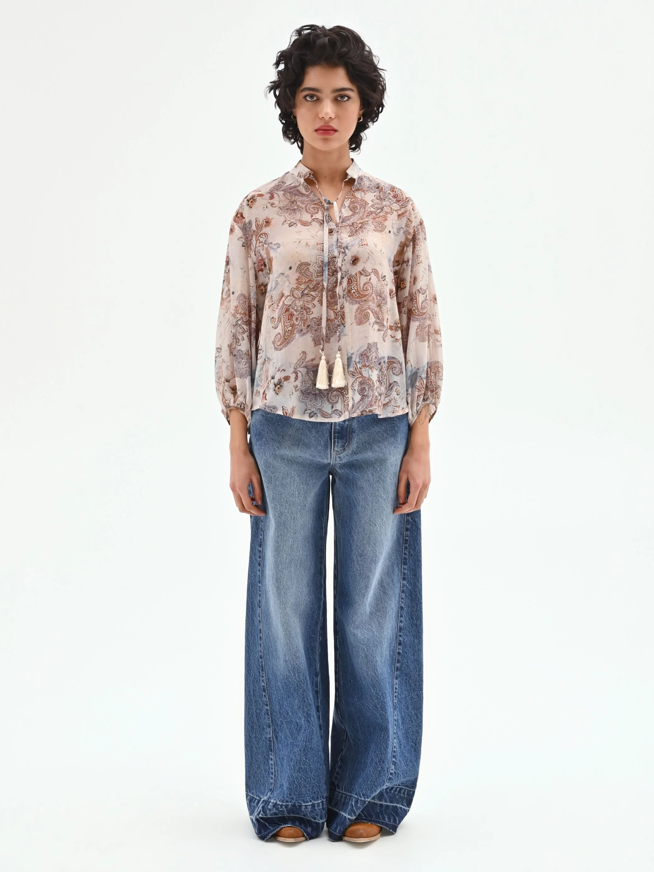 Blusa con stampa paisley