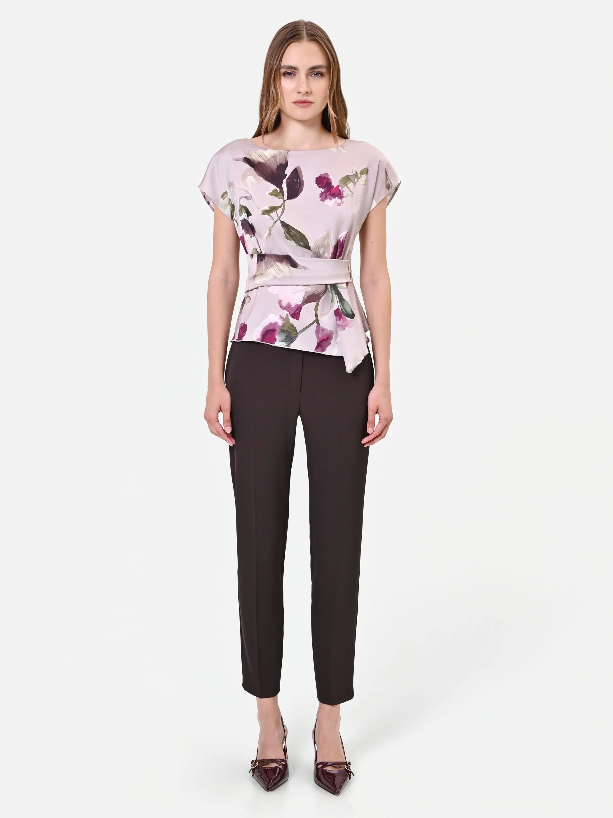 Blusa in raso tortora beige con stampa floreale