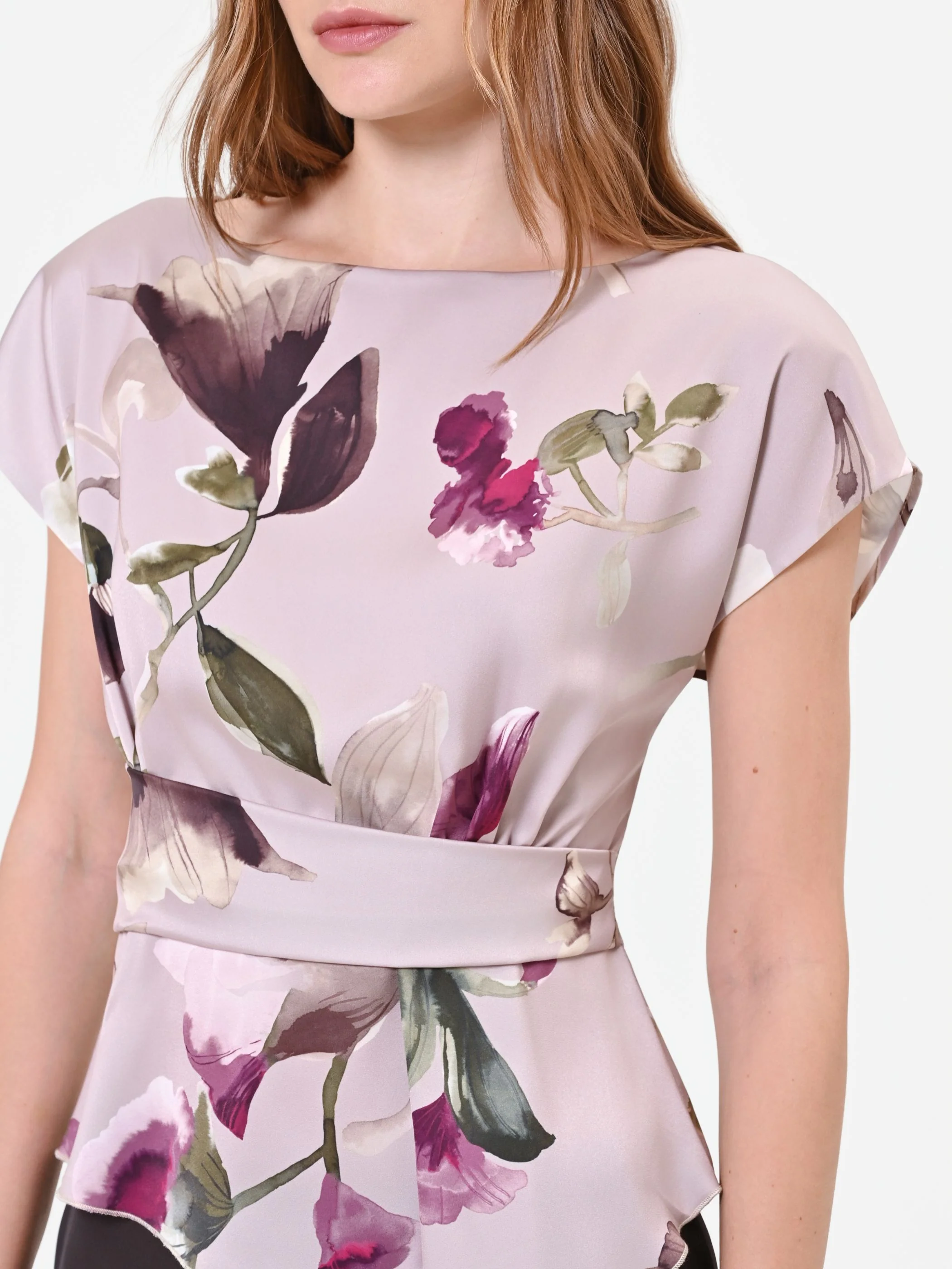 Blusa in raso tortora beige con stampa floreale - Image 3