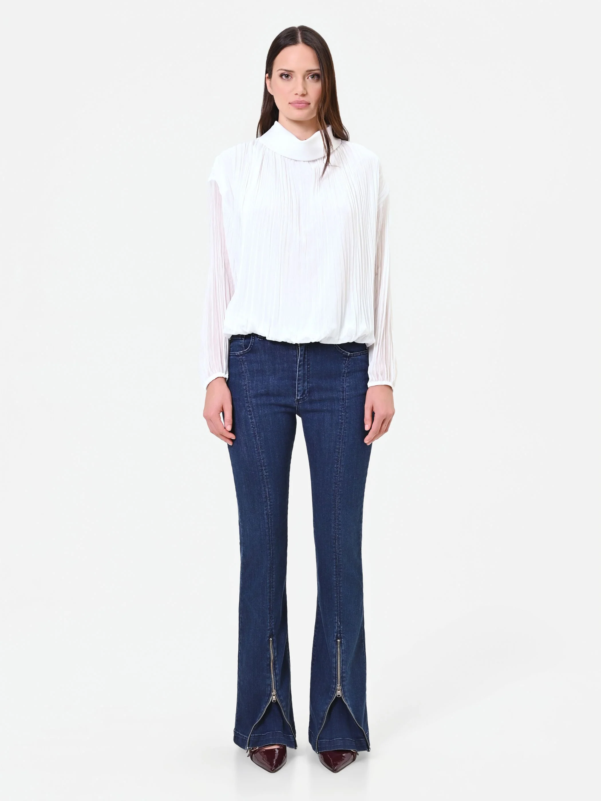Blusa panna a maniche lunghe con plissettatura