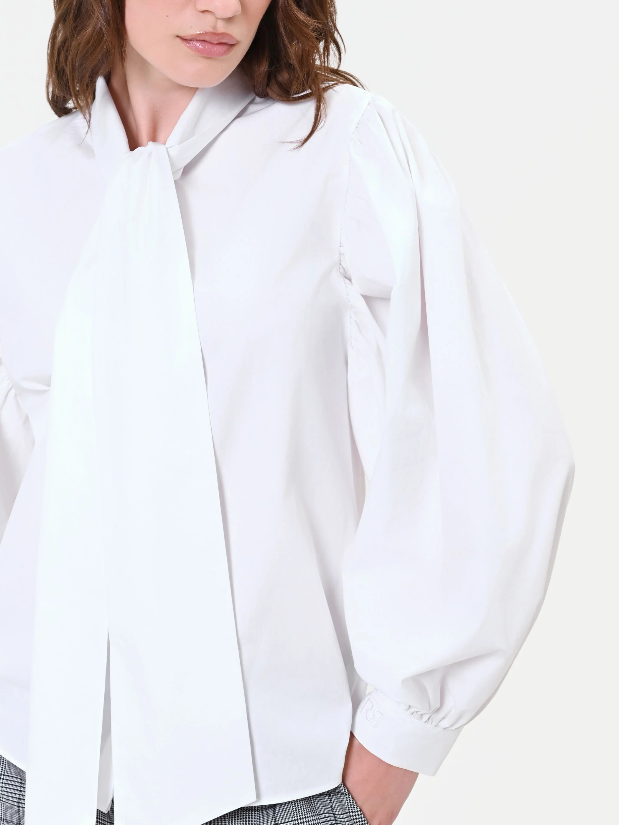 Camicia bianca con fiocco lavallière - Image 4