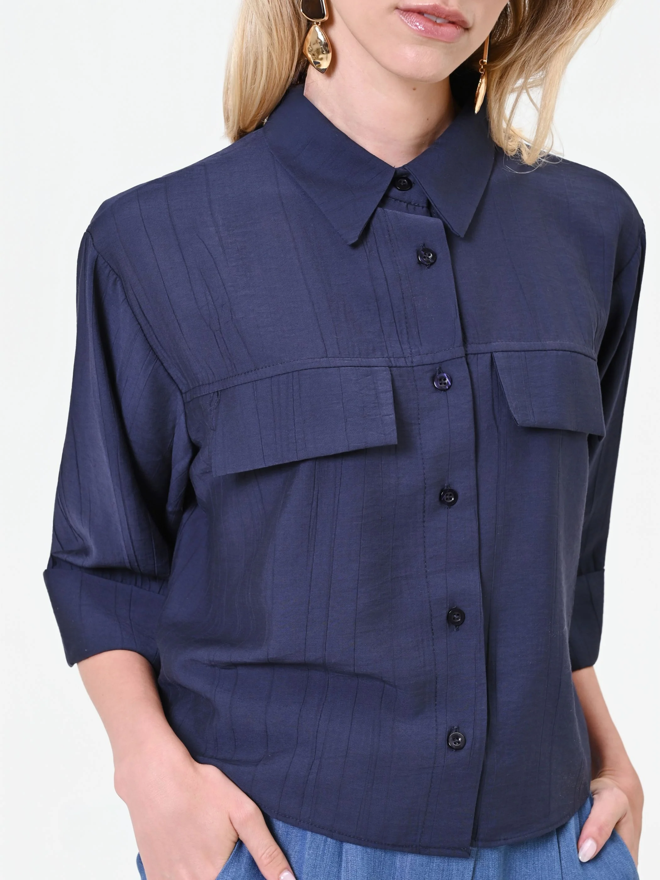 Camicia blu taglio boxy in viscosa - Image 4