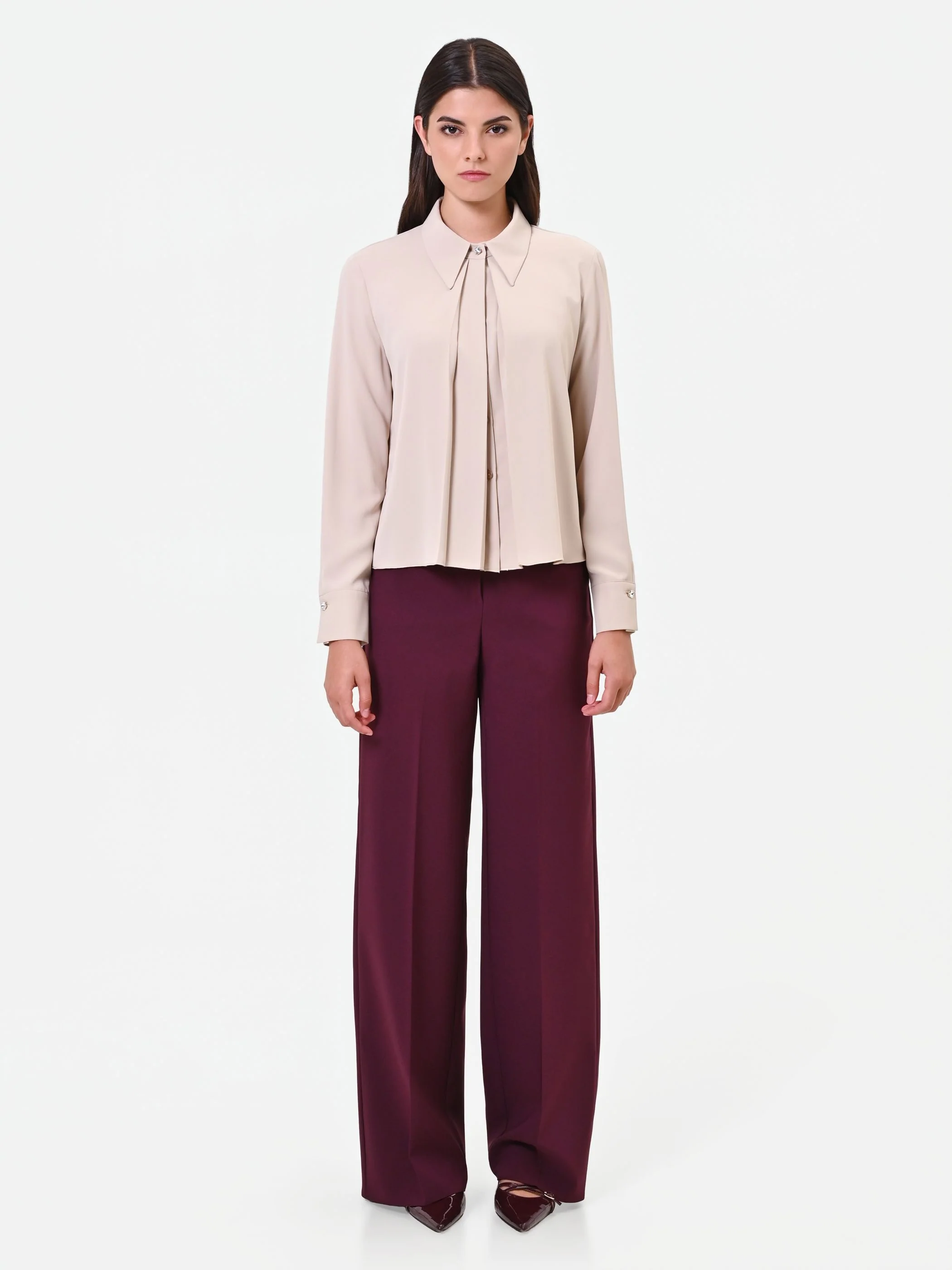 Camicia tortora beige in georgette con pieghe sovrapposte