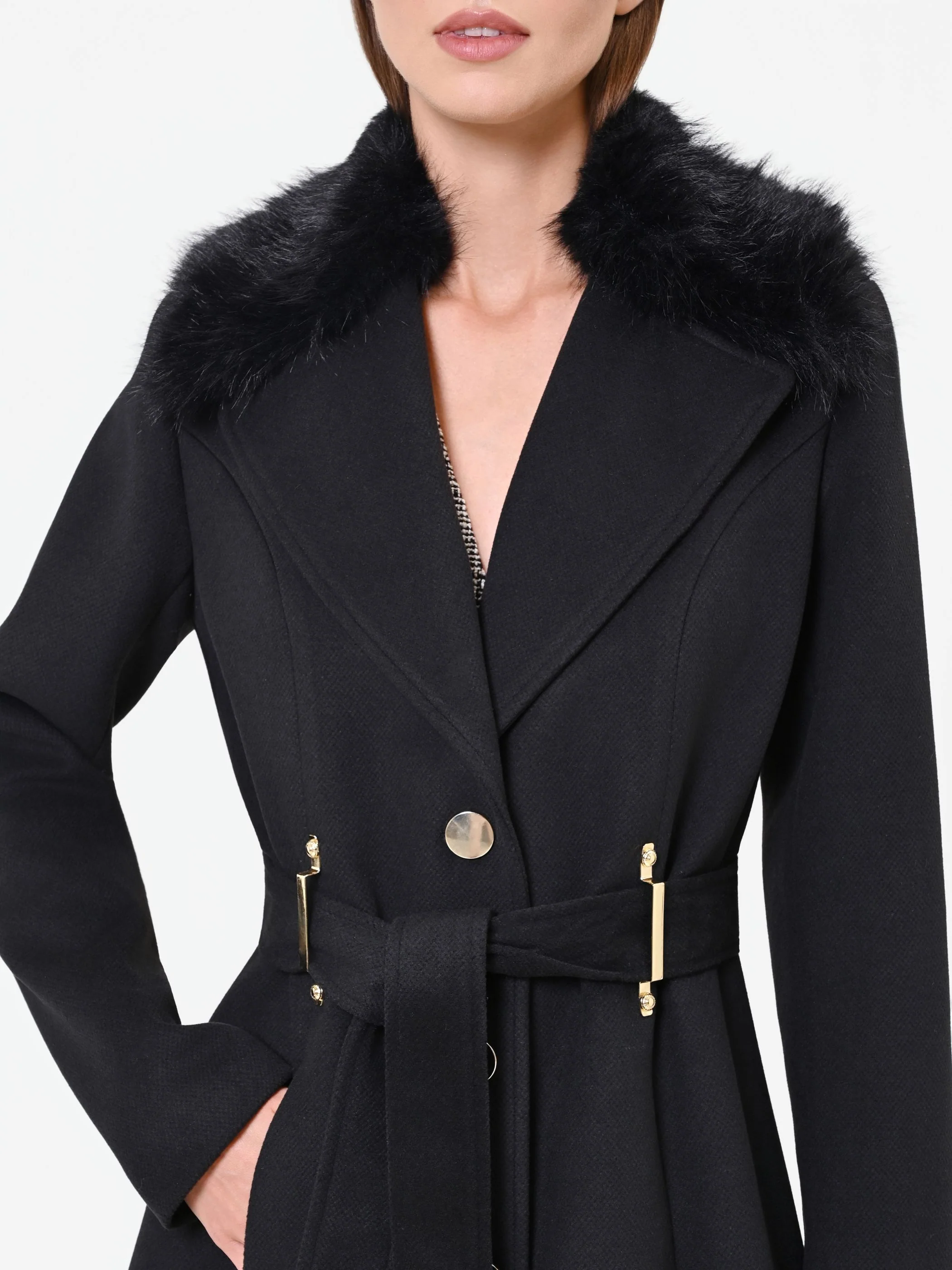 Cappotto nero in velaur con collo effetto pelliccia - Image 4