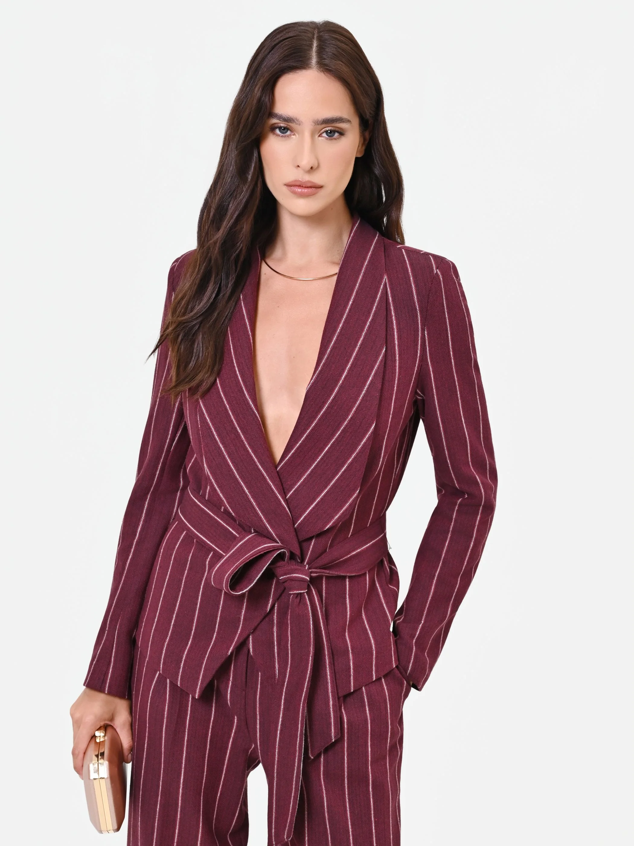 Giacca bordeaux gessata con cintura in vita - Image 6