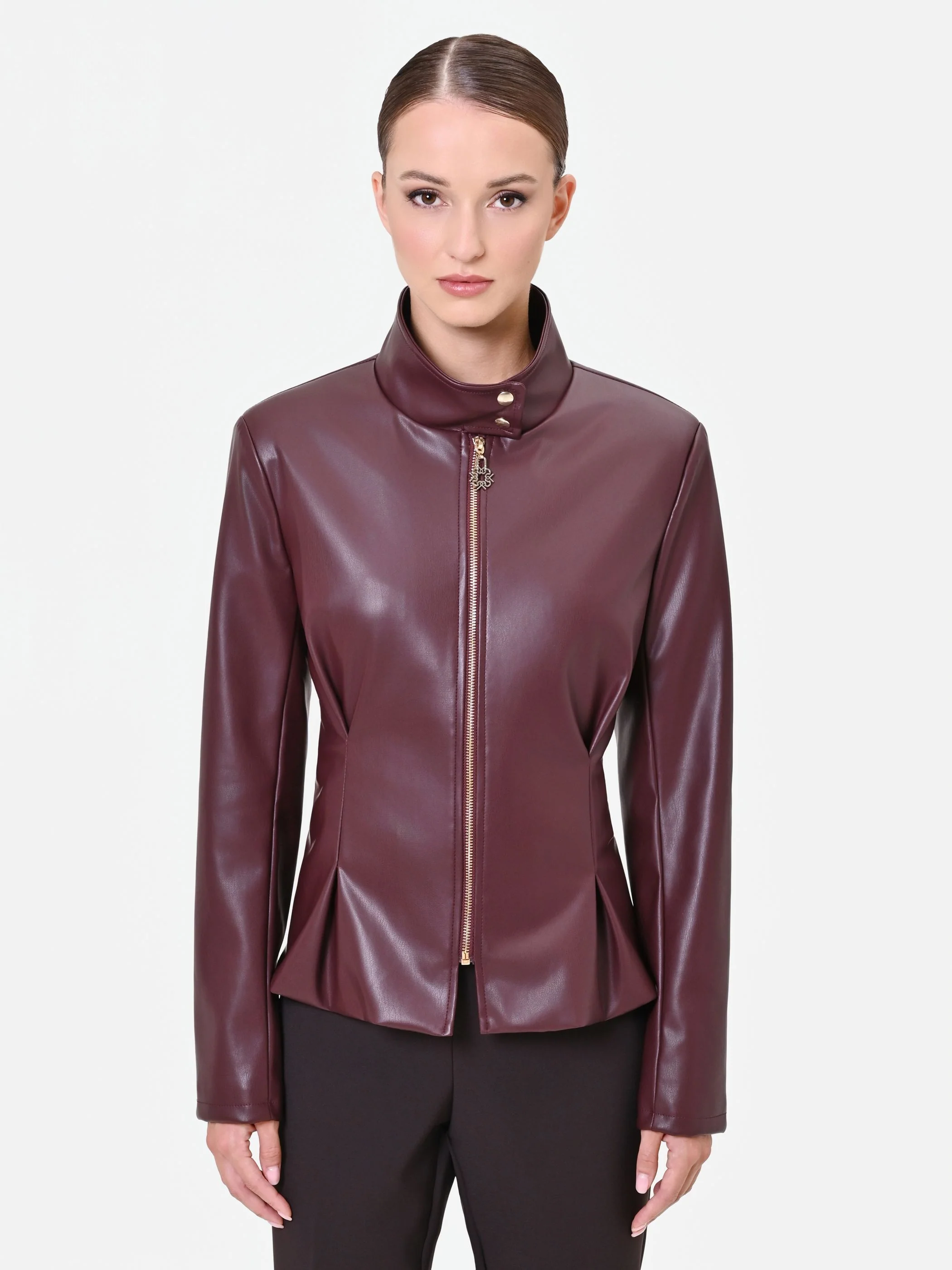 Giacca in similpelle bordeaux rosso con baschina - Image 4
