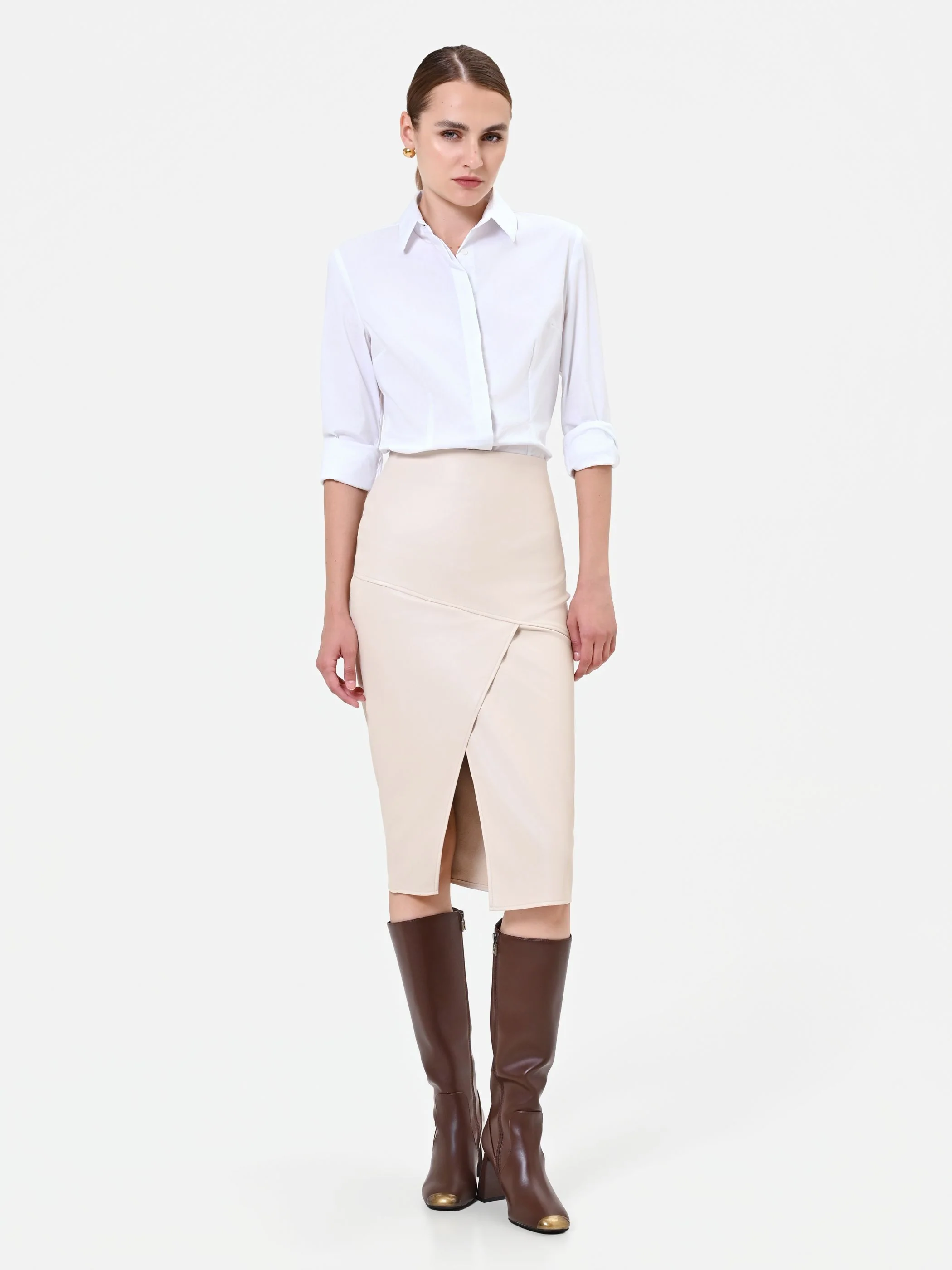 Gonna a tubino tortora beige con spacco asimmetrico - Image 2