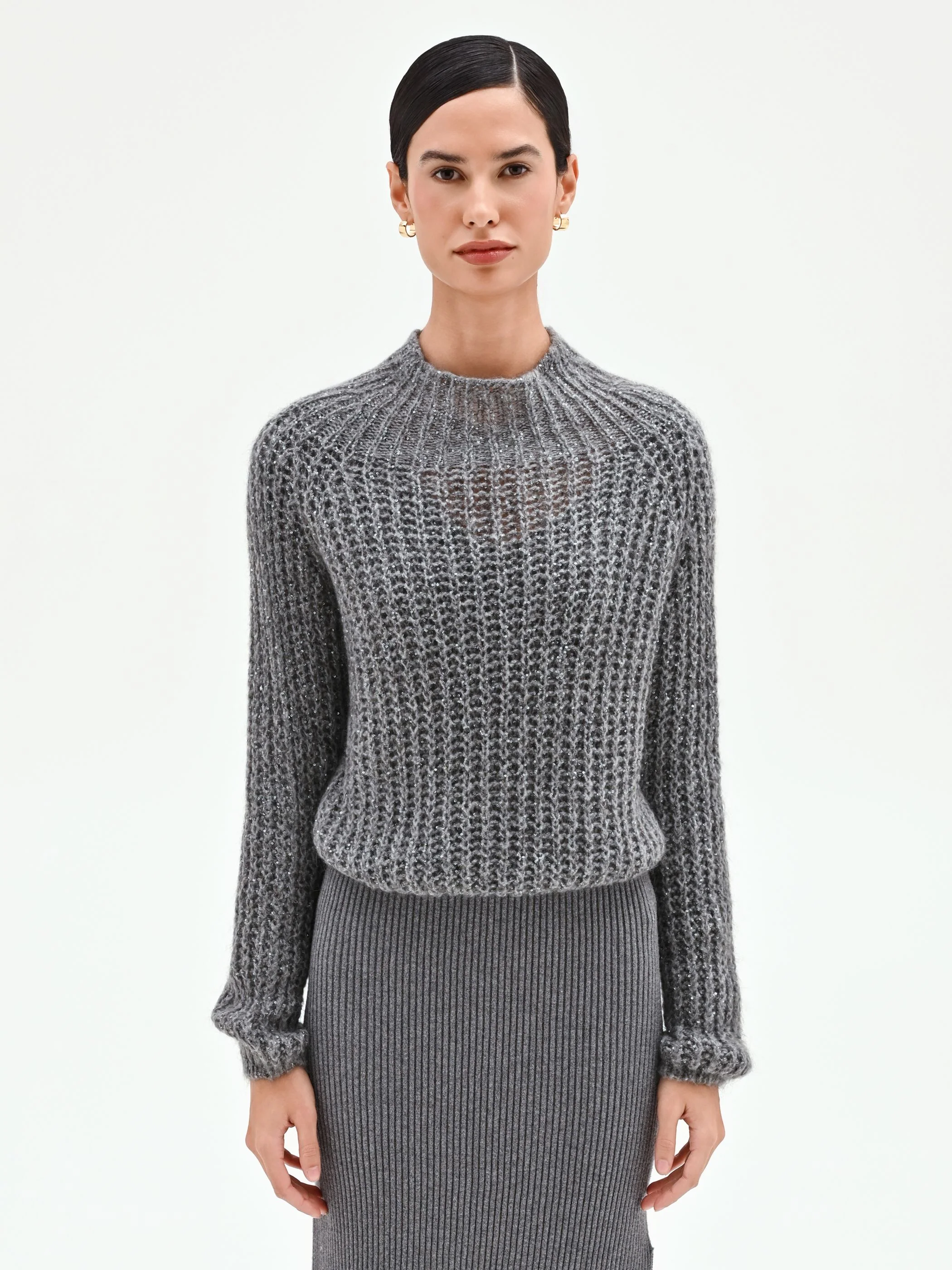Maglia a collo alto grigia con filato lurex