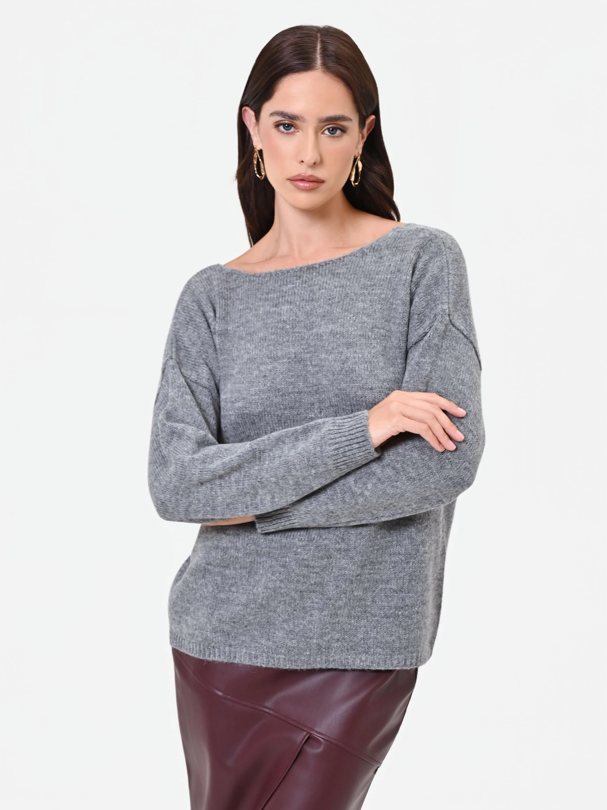 Maglia grigia con scollo a barchetta - Image 5
