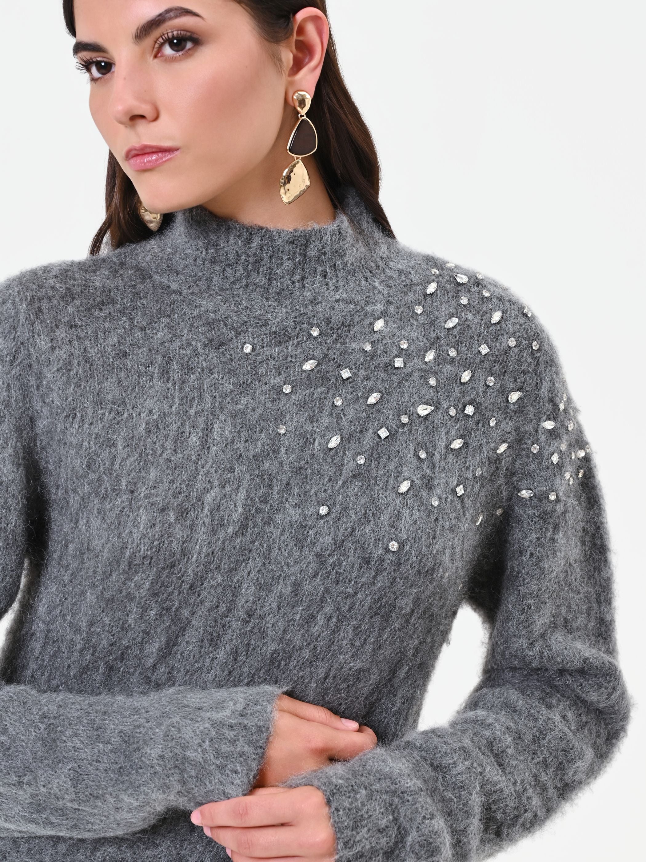 Maglia grigia in mohair con applicazione gioiello - Image 2