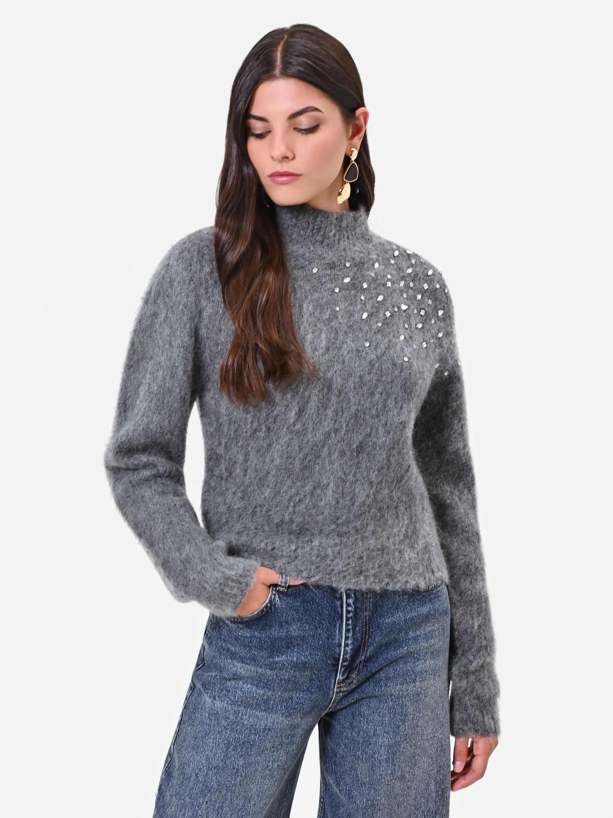 Maglia grigia in mohair con applicazione gioiello - Image 5