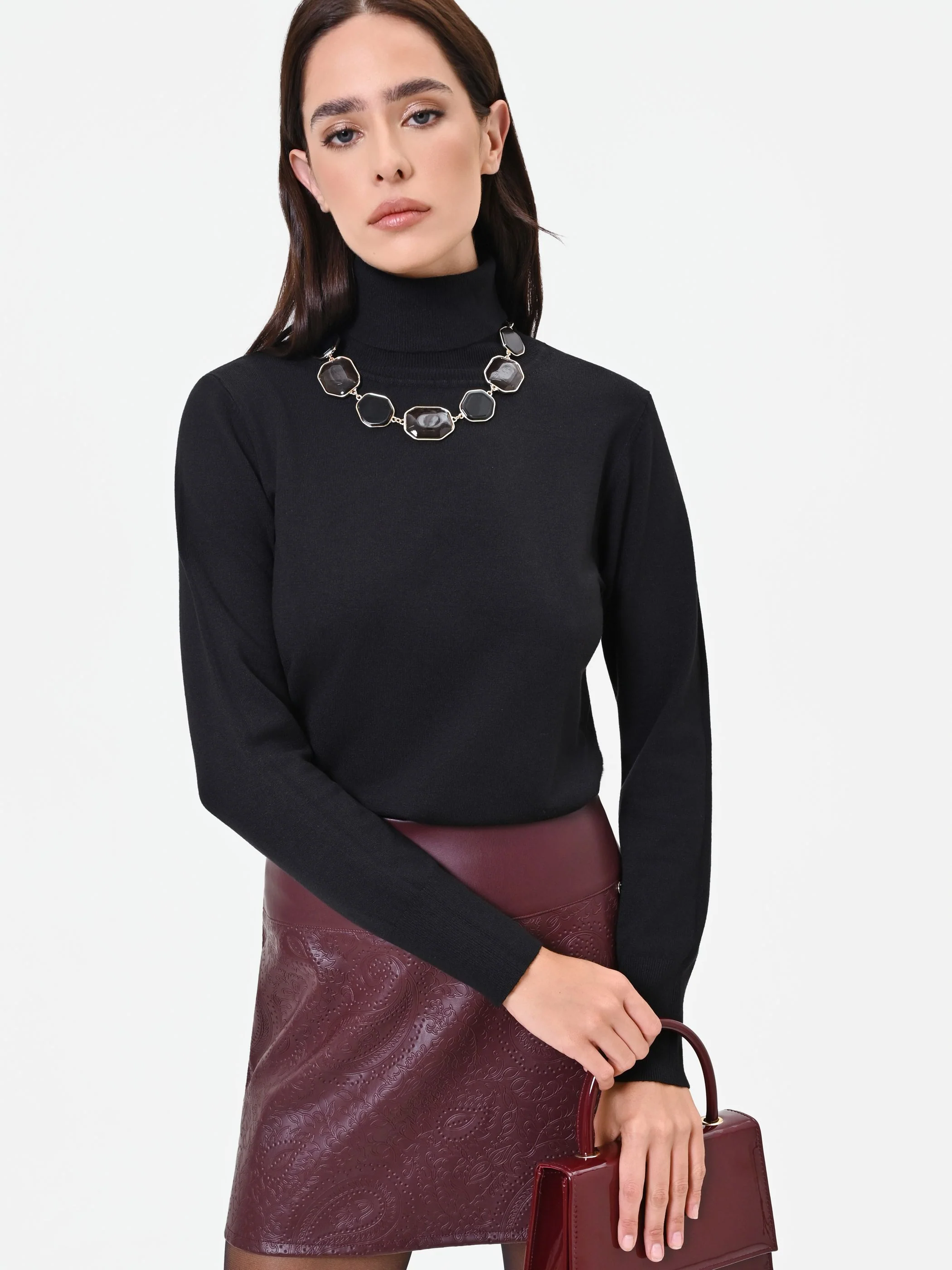 Maglia nera a lupetto dalla vestibilità aderente - Image 6