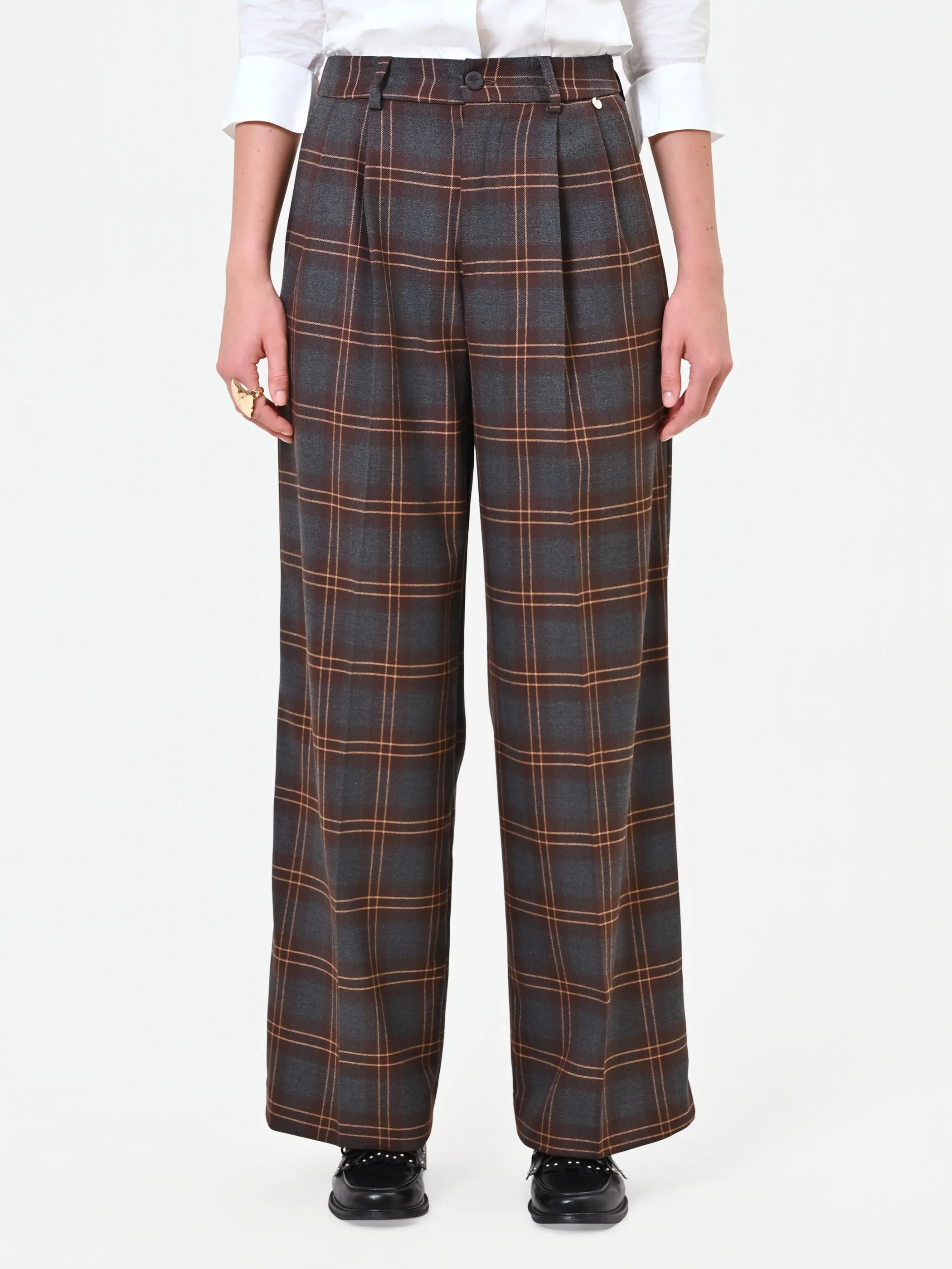 Pantalone a palazzo marrone con motivo check - Image 2