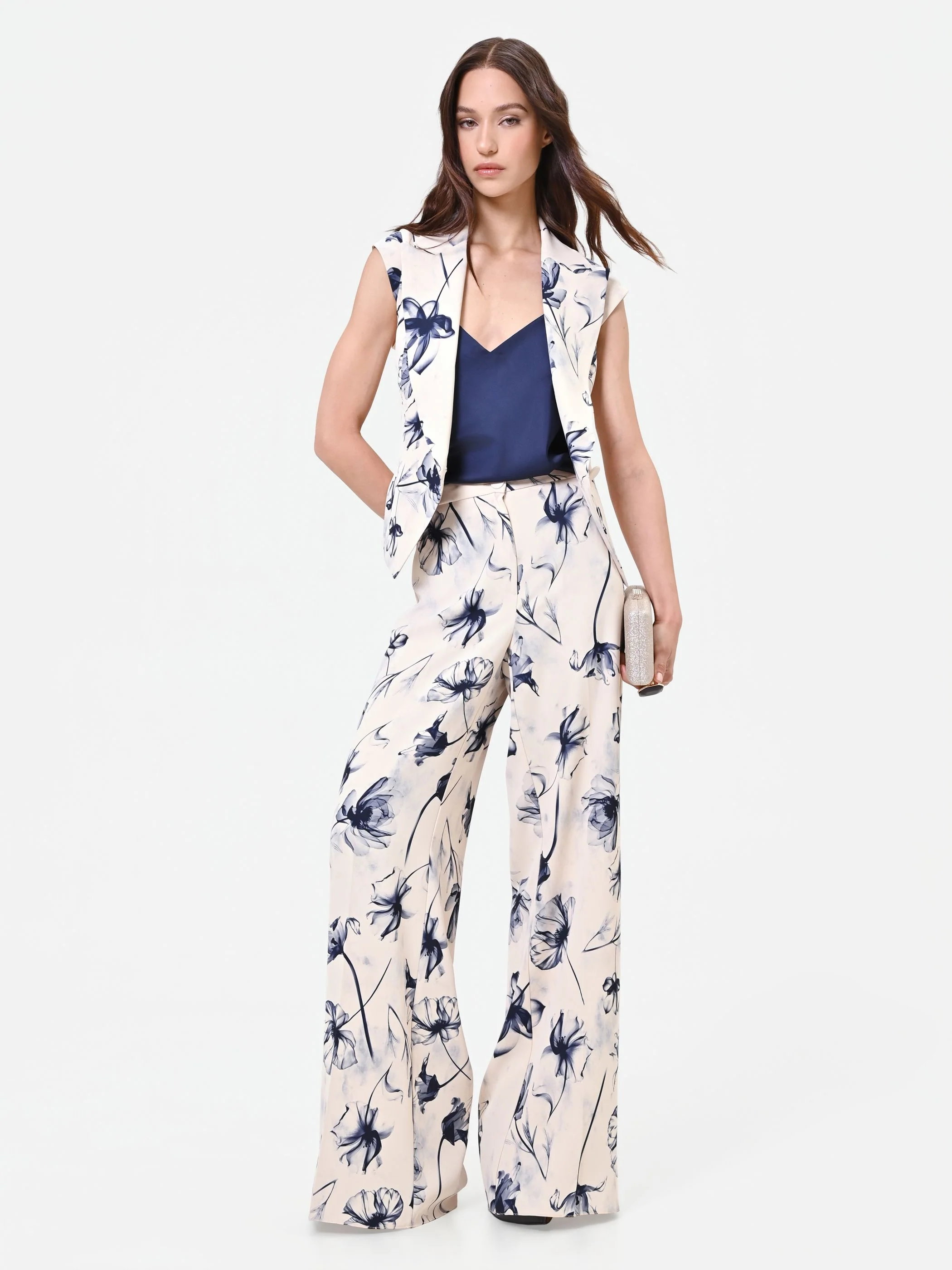 Pantalone a palazzo stampa floreale blu navy - Image 6