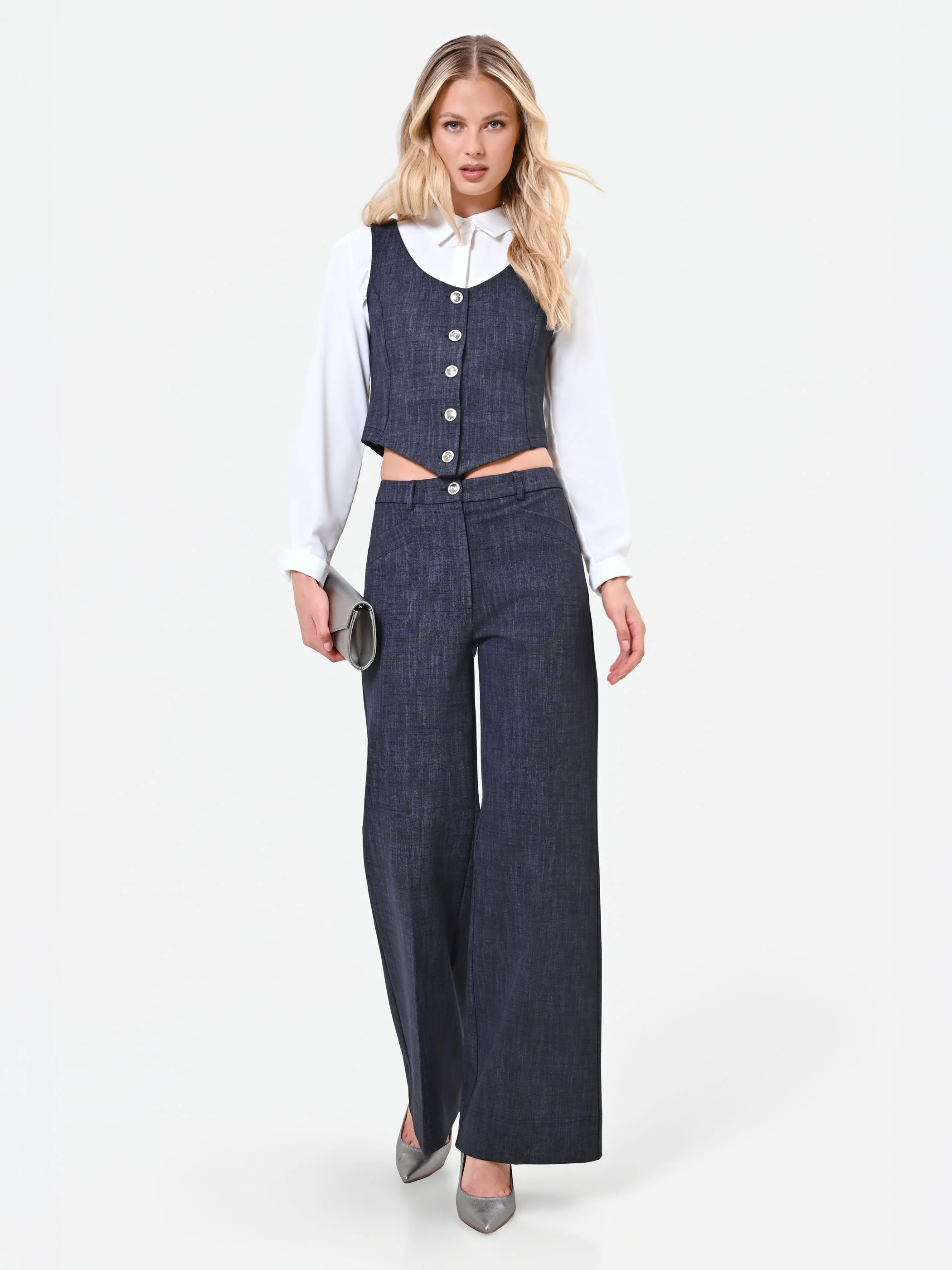 Pantalone blu navy a palazzo con risvolto - Image 6
