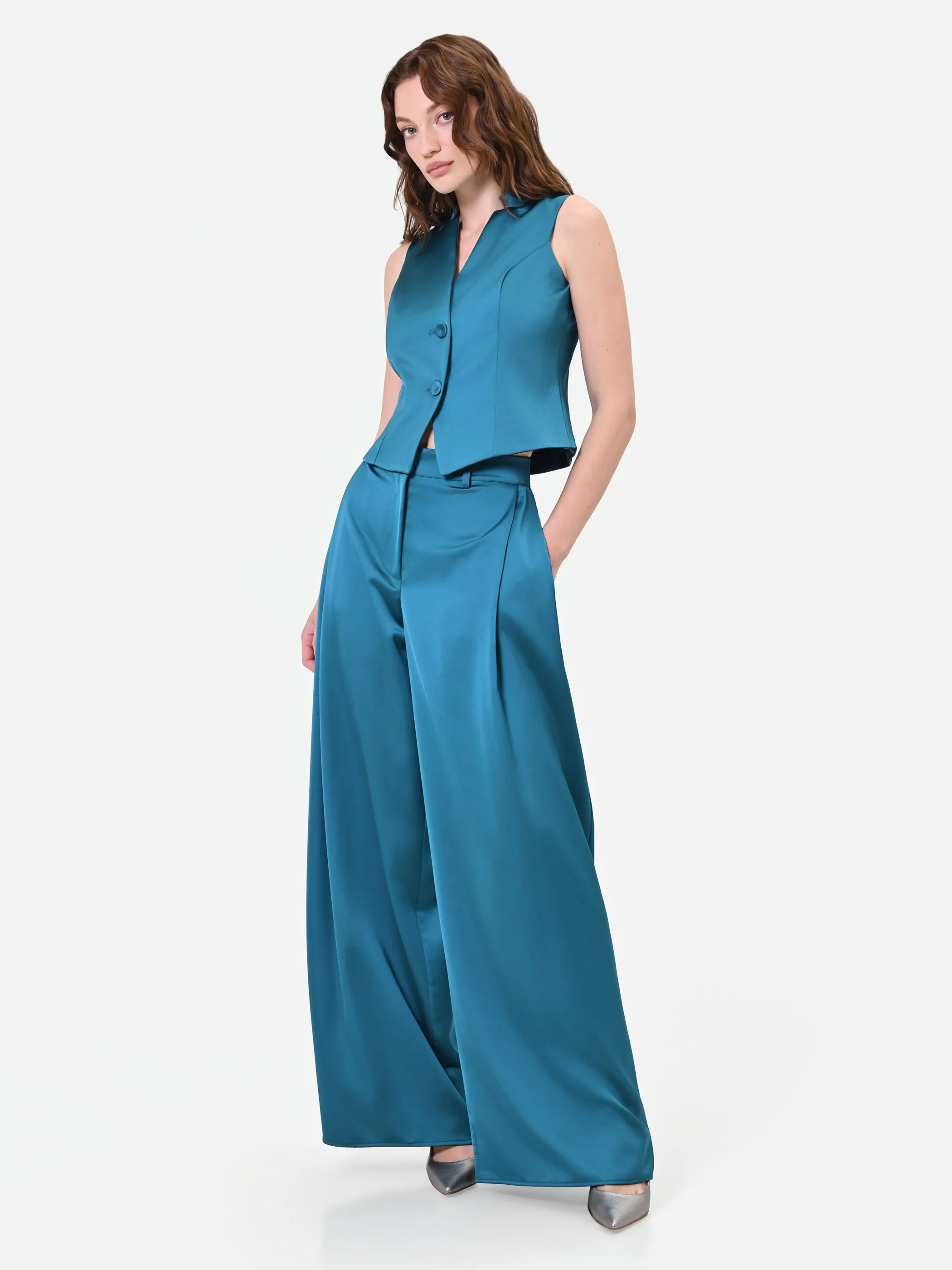 Pantalone palazzo blu ottanio in raso - Image 2