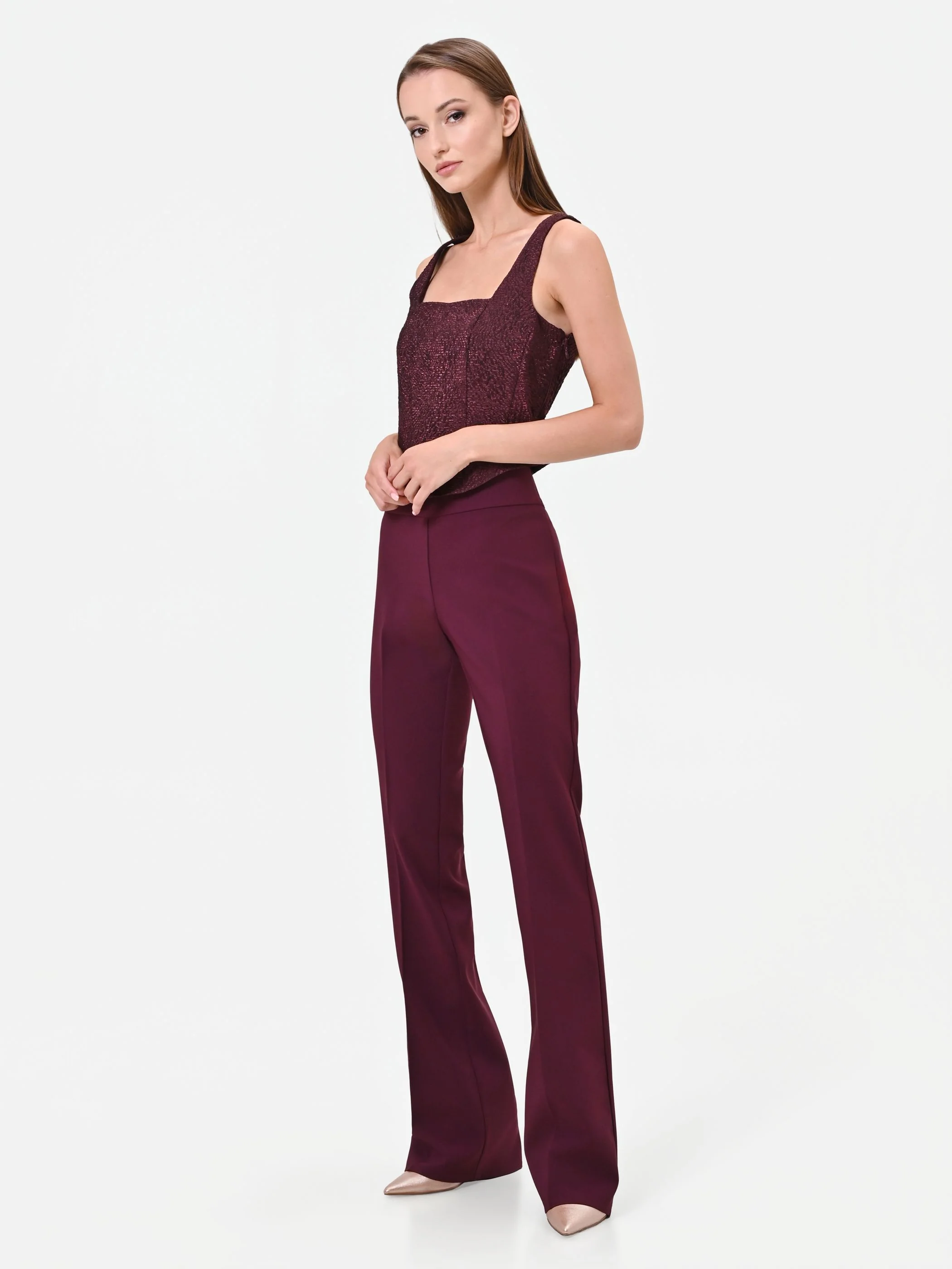 Pantalone svasato bordeaux rosso con piega centrale - Image 2
