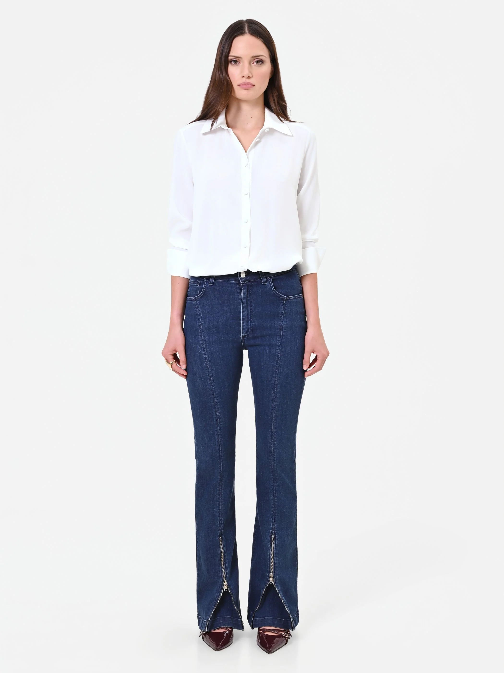 Pantaloni jeans blu con spacco frontale