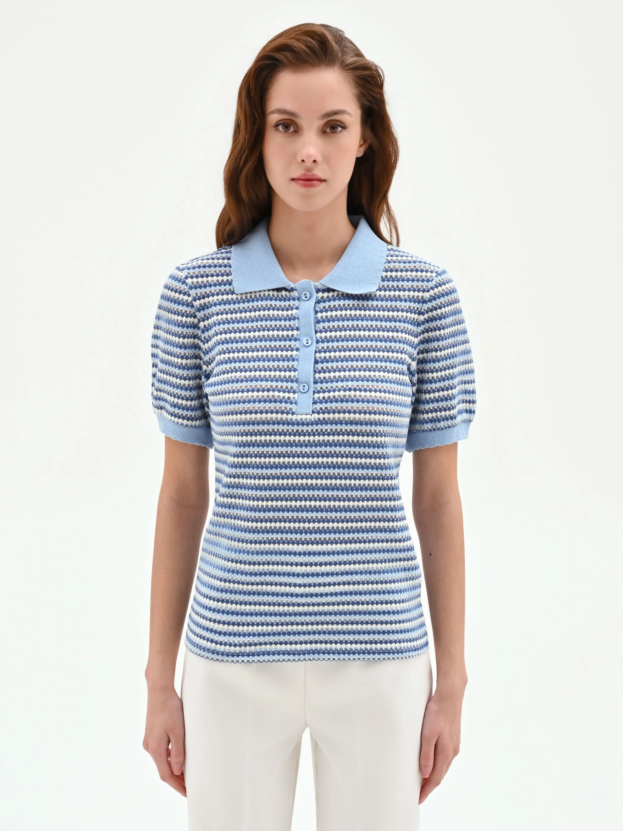 Polo in maglia azzurra a righe - Image 2