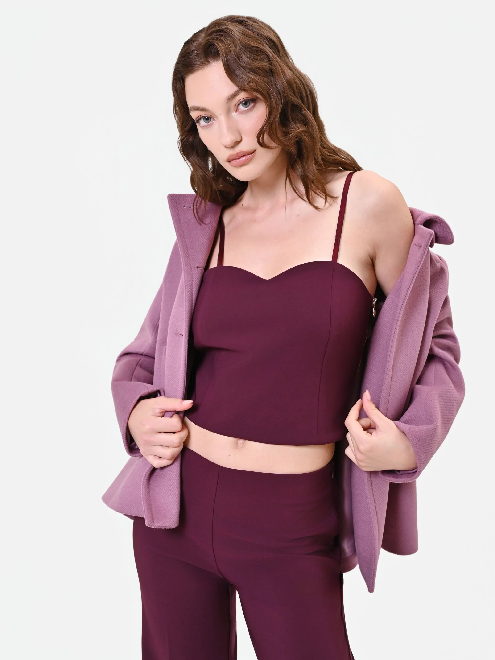 Top crop bordeaux rosso con scollo a cuore - Image 6