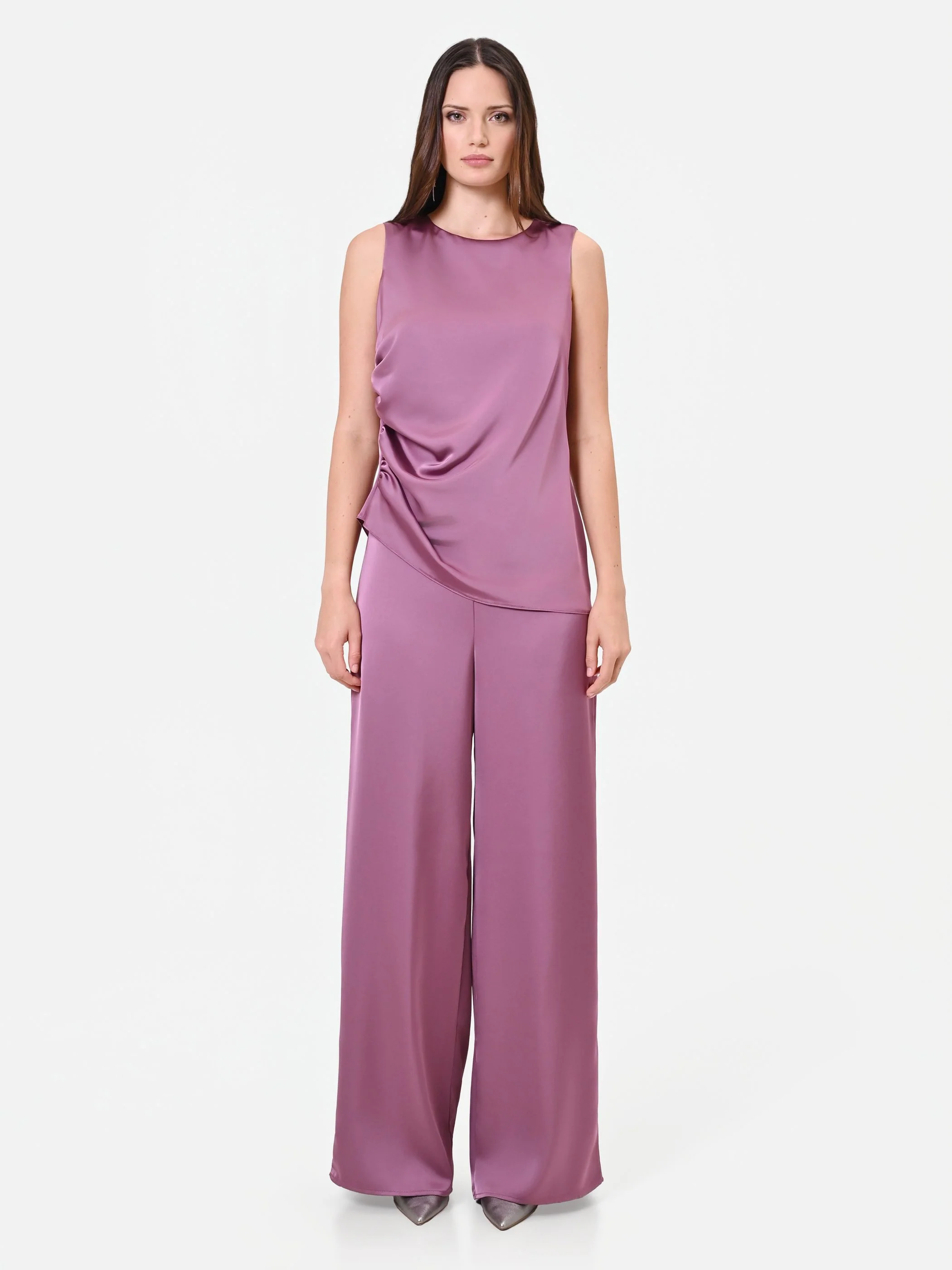 Top in raso rosa antico con drappeggio laterale
